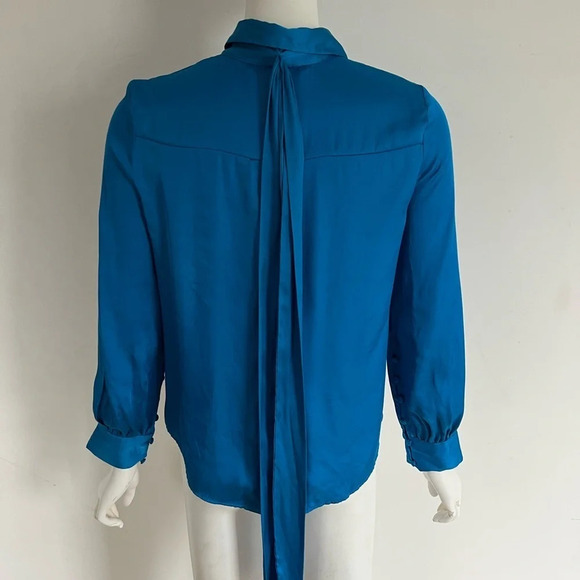 NEW Zara Size Medium Satin Effect Blouse Royal Blue Open back long Sleeve Sz XS - Picture 3 of 9